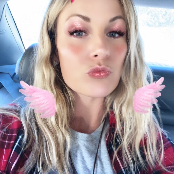 Meet your Posher, Kelly - Picture 1 of 1